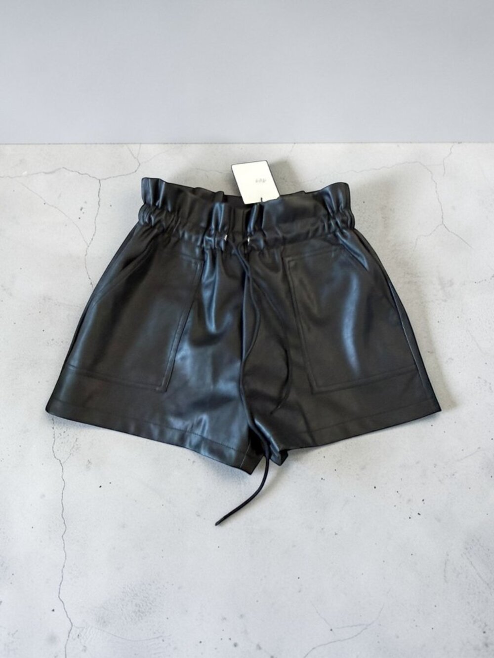 WHITEROOM + CACTUS Black Synthetic Paperbag Shorts Size Small NEW NWT
